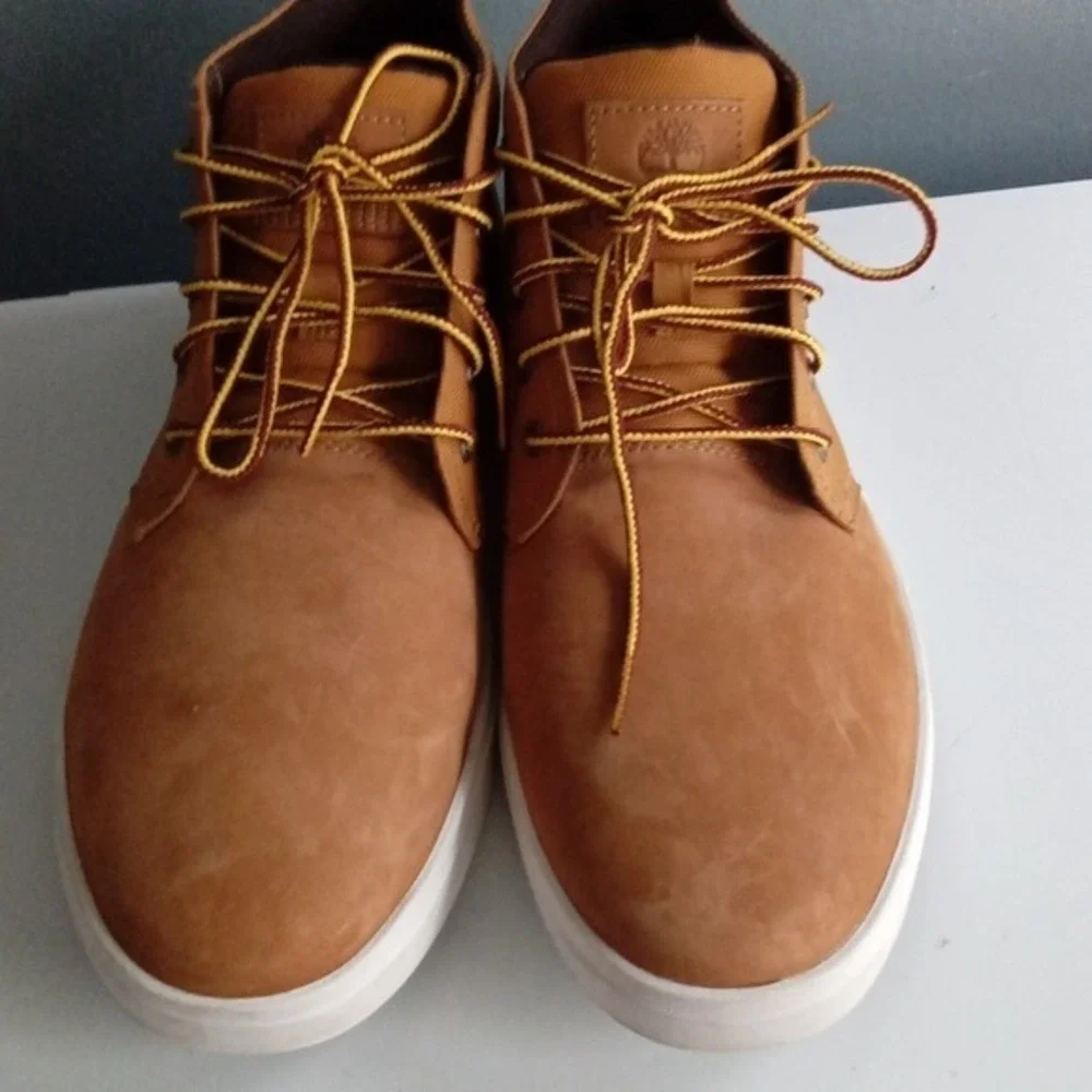 Timberland Groveton Chukka Wheat Nubuck Leather Mid Top Sneakers A1GIG Mens 10.5